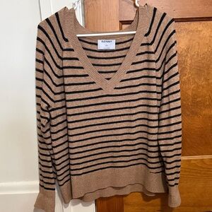 Old Navy Women's V-Neck Sweater